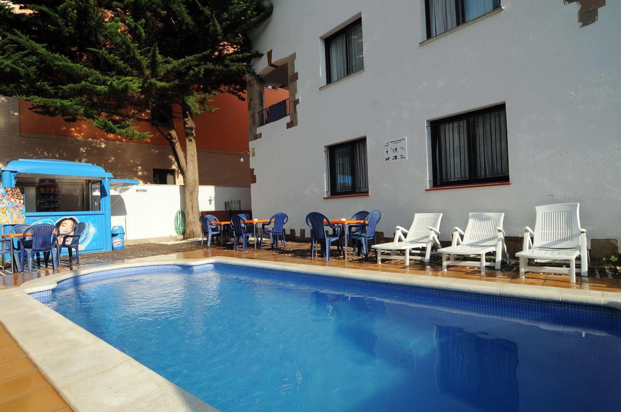 Apartamentos Ar Caribe Lloret de Mar Buitenkant foto